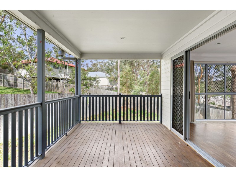 6 Bushlark Place, Goodna QLD 4300