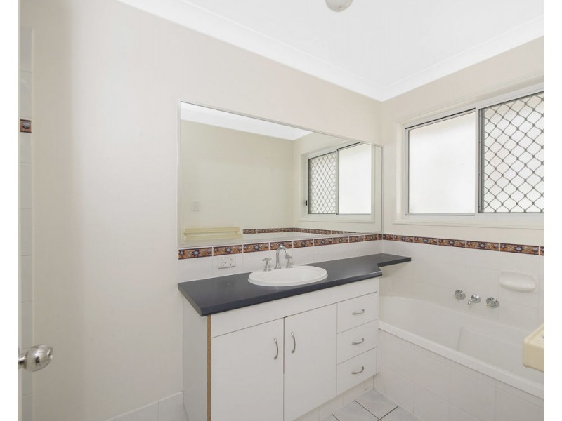 3 Cheltenham Place, Forest Lake QLD 4078