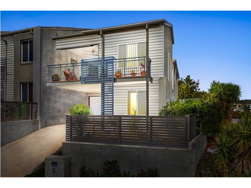 5 Carnarvon Avenue, Springfield Lakes QLD 4300
