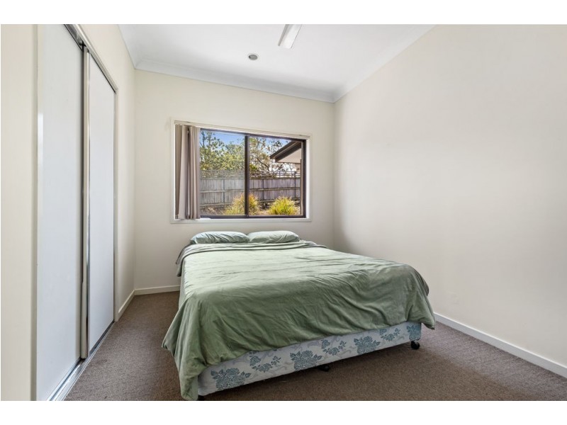 21 Ovals Terrace, Springfield Lakes QLD 4300