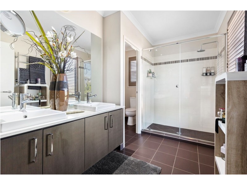 63 Opperman Drive, Springfield Lakes QLD 4300