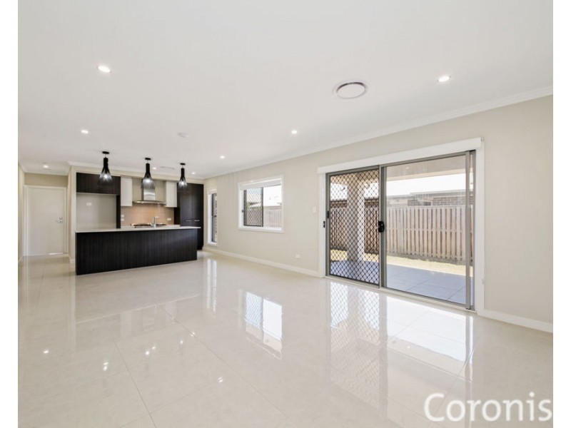 18 Brooking Rise, Ripley QLD 4306