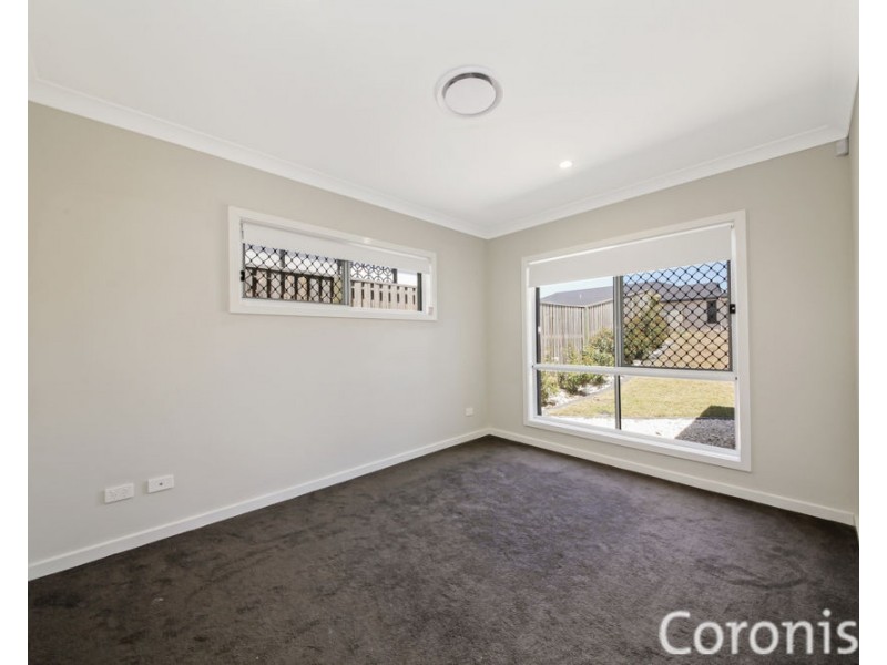 18 Brooking Rise, Ripley QLD 4306