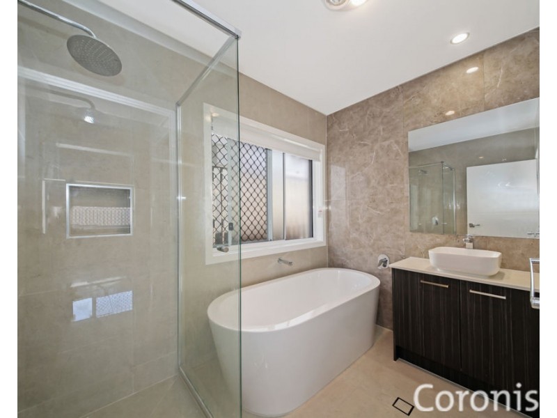 18 Brooking Rise, Ripley QLD 4306