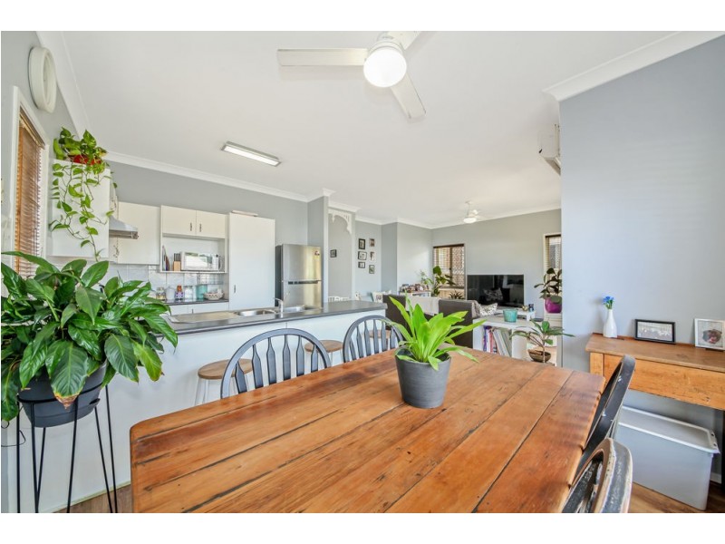 5 Moonbeam  Street, Springfield Lakes QLD 4300