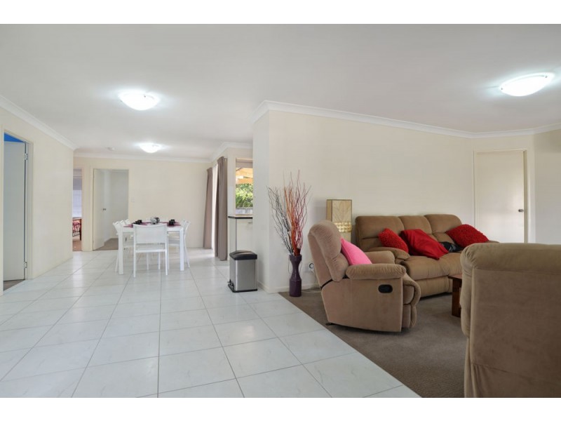 37 Helen Street, North Booval QLD 4304