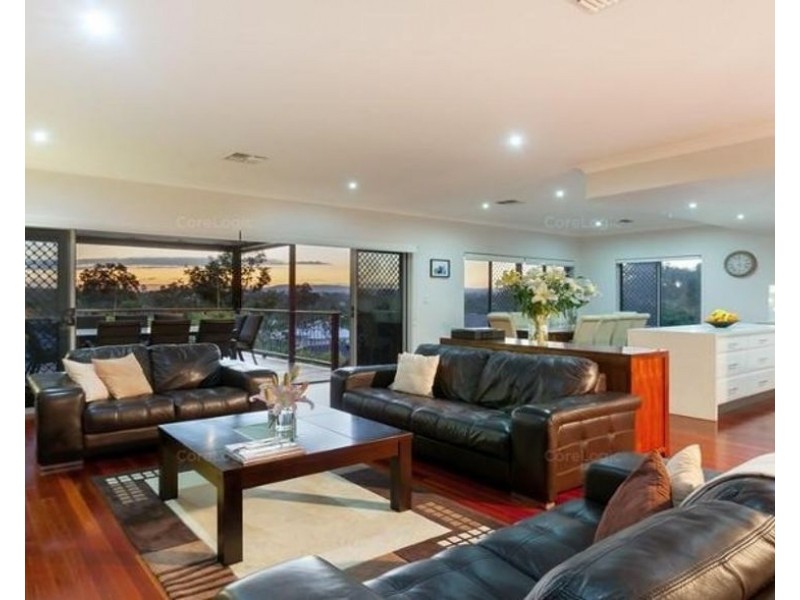 13 Casuarina Street, Seventeen Mile Rocks QLD 4073