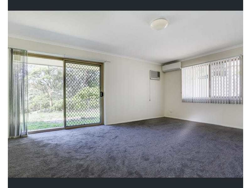 132 Greenford Street, Chapel Hill QLD 4069