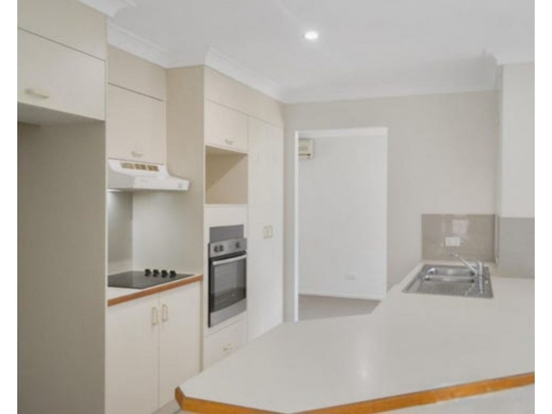 16 Peppertree Street, Sinnamon Park QLD 4073