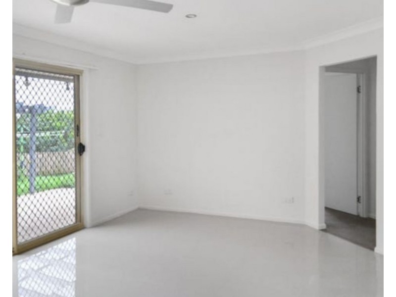 16 Peppertree Street, Sinnamon Park QLD 4073