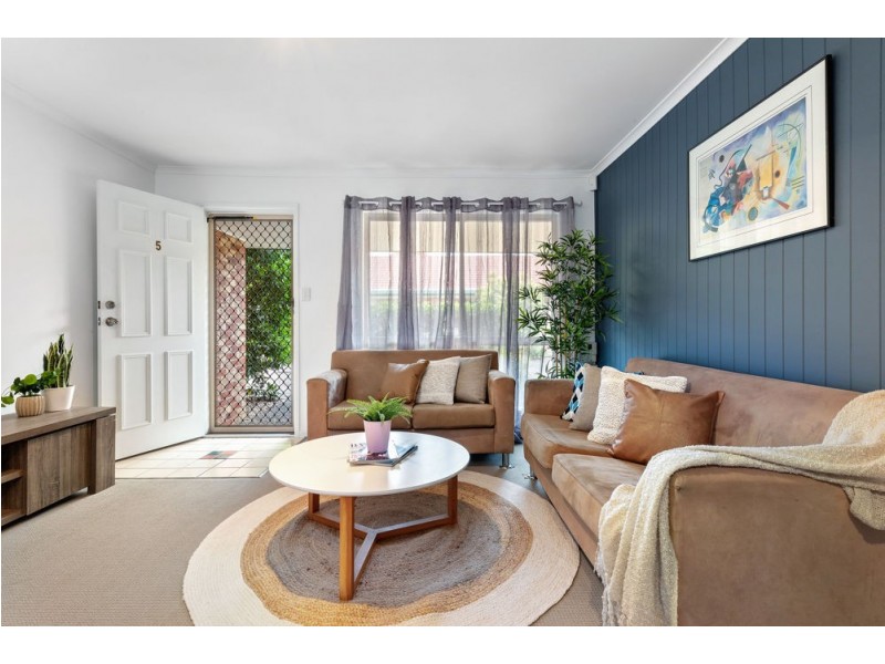 5/28 Henty Drive, Redbank Plains QLD 4301