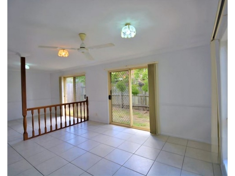 1 Noumea Place, Forest Lake QLD 4078