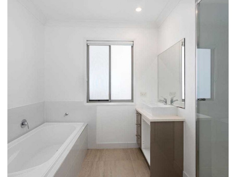 62/70 Willow Rd, Redbank Plains QLD 4301