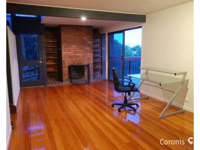 28 Struan Street, Chapel Hill QLD 4069