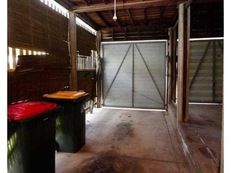 2/18 Elizabeth street, Toowong QLD 4066