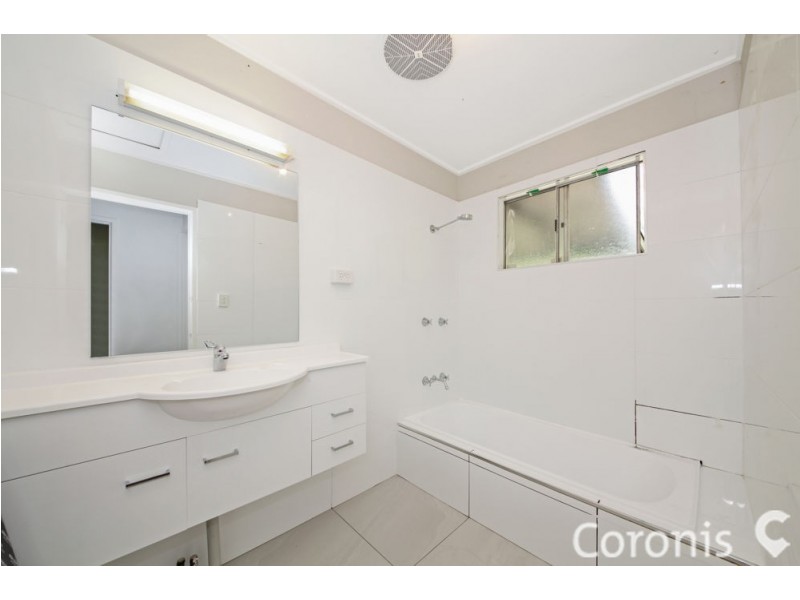 27 Iris Street, Gailes QLD 4300