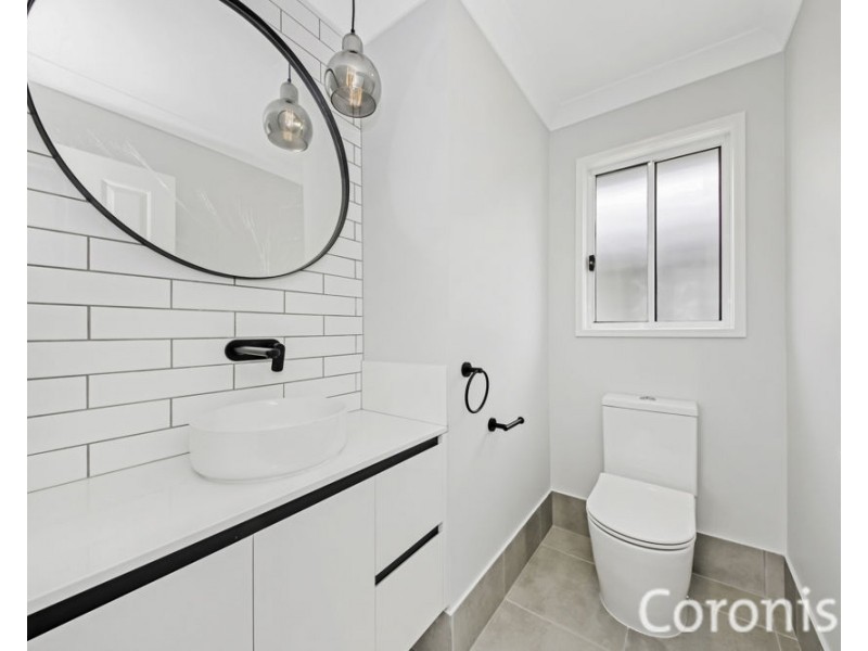 95 Bennetts Road, Camp Hill QLD 4152