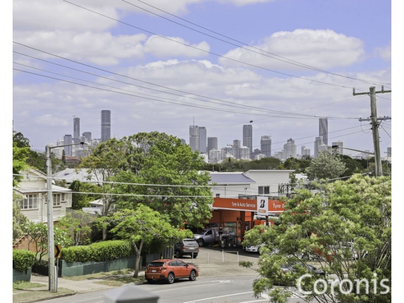 95 Bennetts Road, Camp Hill QLD 4152