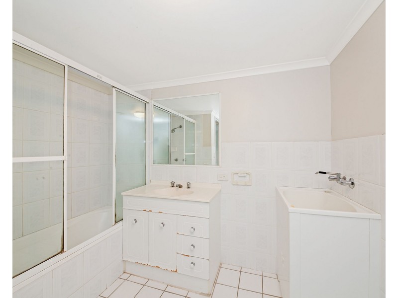4/120 Indooroopilly Road, Taringa QLD 4068