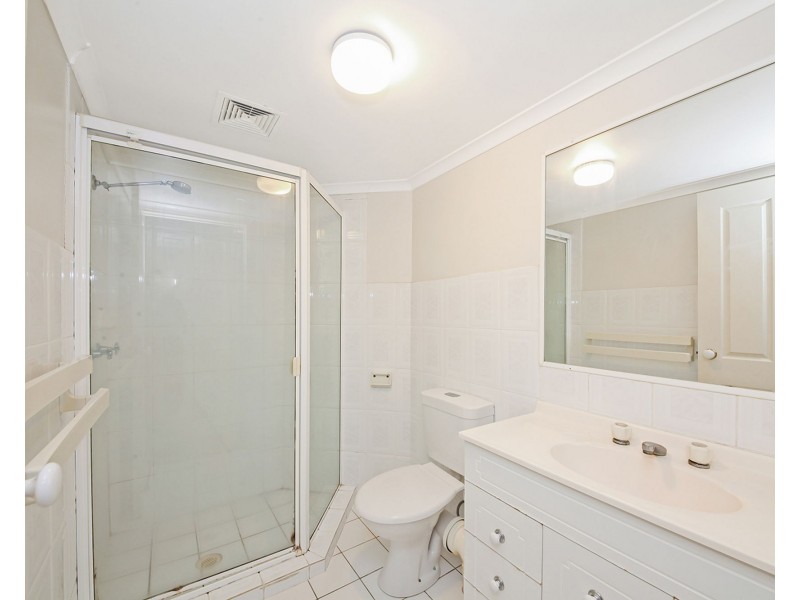 4/120 Indooroopilly Road, Taringa QLD 4068