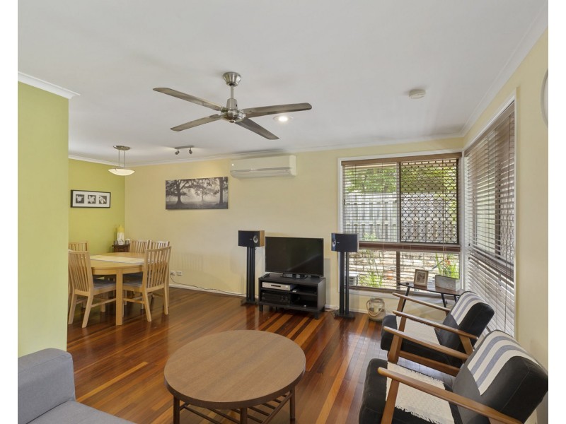 21 Chantilly Street, Chapel Hill QLD 4069