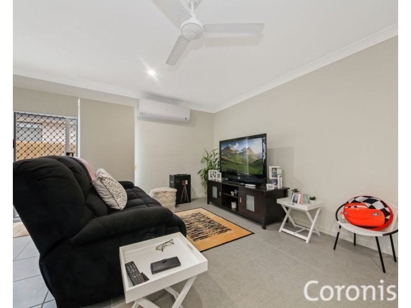 2/10 Wyeth St, Bellbird Park QLD 4300