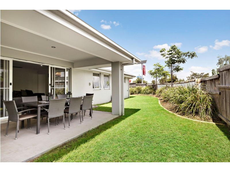 1 Treetops Street, Yarrabilba QLD 4207