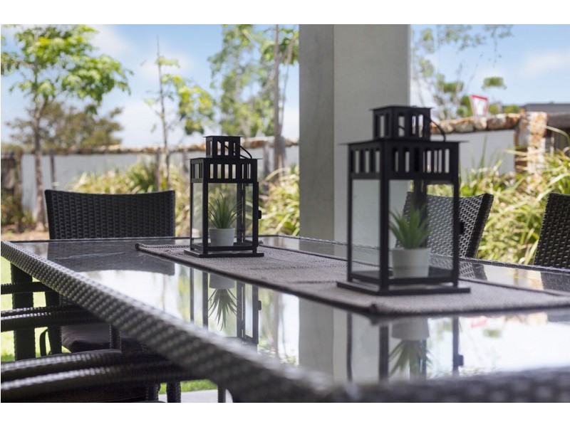 1 Treetops Street, Yarrabilba QLD 4207