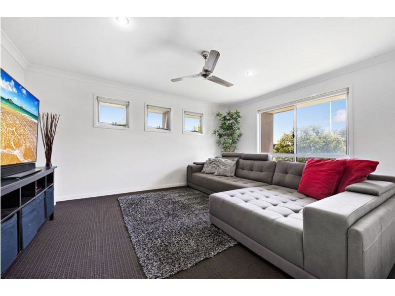 1 Treetops Street, Yarrabilba QLD 4207