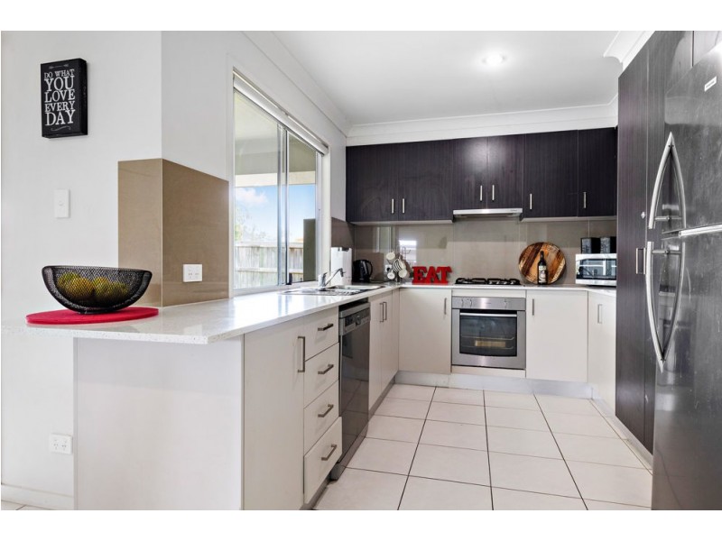 1 Treetops Street, Yarrabilba QLD 4207