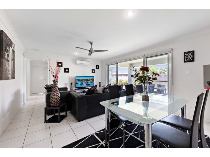 1 Treetops Street, Yarrabilba QLD 4207