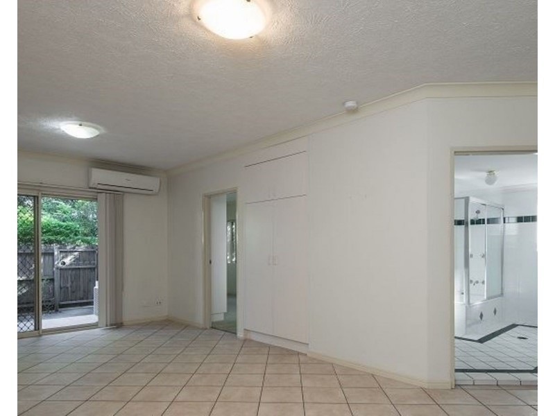 4/83 KING STREET, Annerley QLD 4103