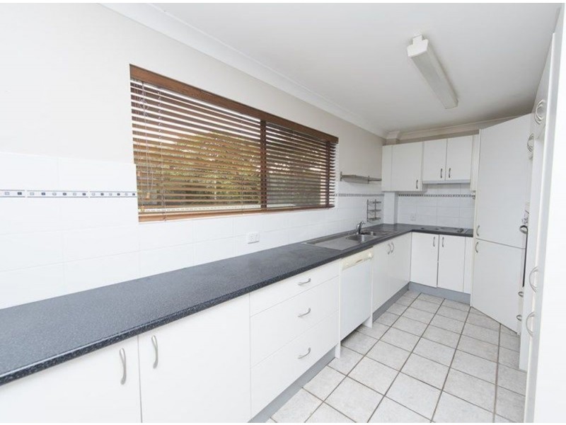 7/123 Central Avenue, Indooroopilly QLD 4068