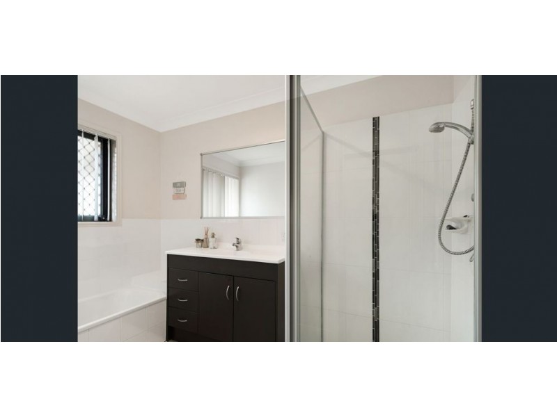 76 park edge drive, Springfield Lakes QLD 4300