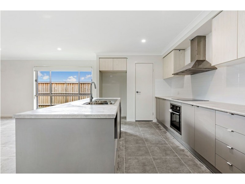 38 Minerva Street, South Ripley QLD 4306