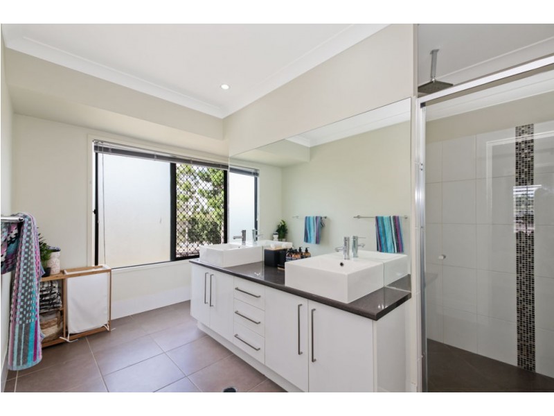 55 Summit Drive, Springfield Lakes QLD 4300