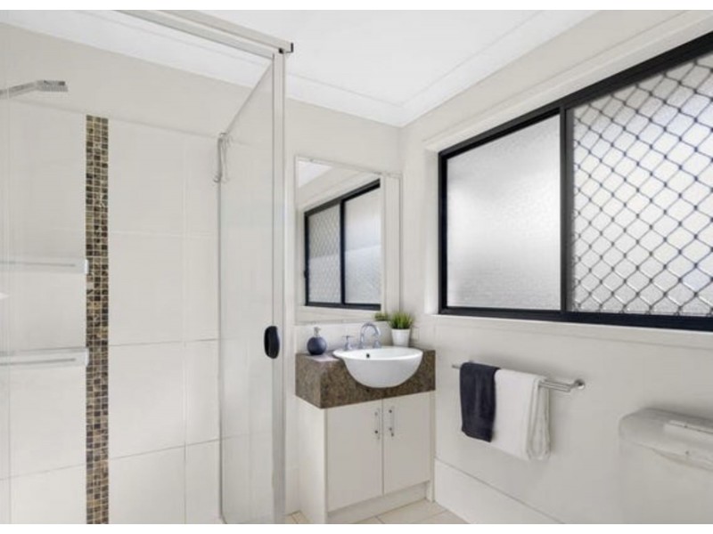 39 Tropical Drive, Forest Lake QLD 4078