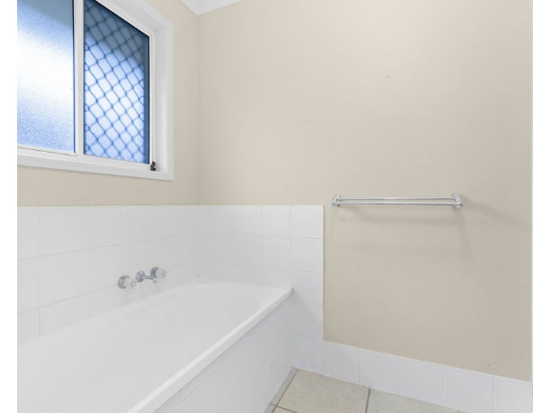 6 Barambah Court, Redbank Plains QLD 4301