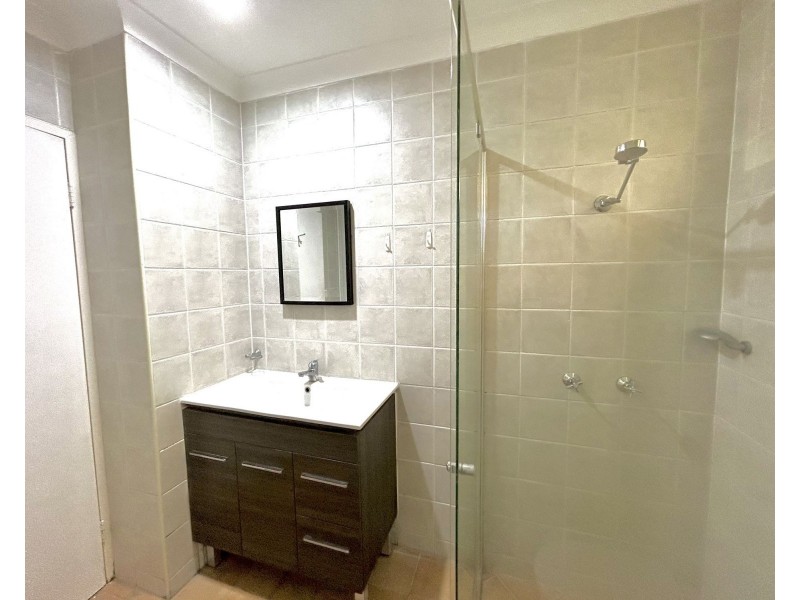 4/17 York Street, Indooroopilly QLD 4068