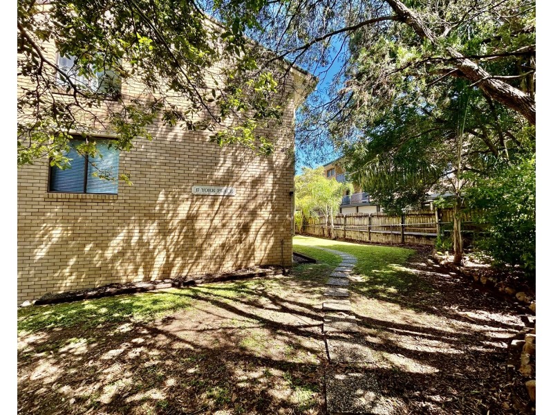 4/17 York Street, Indooroopilly QLD 4068