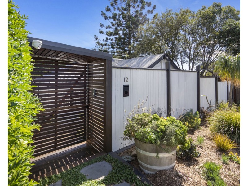 12 Glenrosa Road, Red Hill QLD 4059