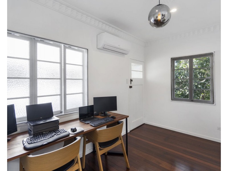 12 Glenrosa Road, Red Hill QLD 4059