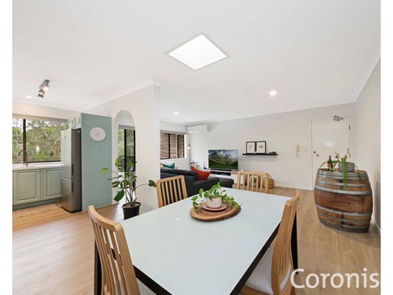 8/42 Sir Fred Schonell Drive, St Lucia QLD 4067