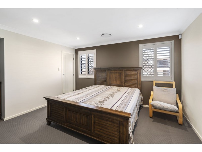 44 Steamer Way, Spring Mountain QLD 4124