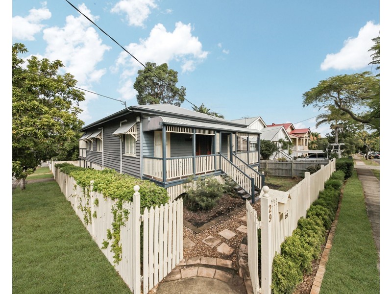 29 Livingstone Street, Yeerongpilly QLD 4105