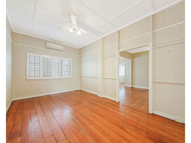 29 Livingstone Street, Yeerongpilly QLD 4105