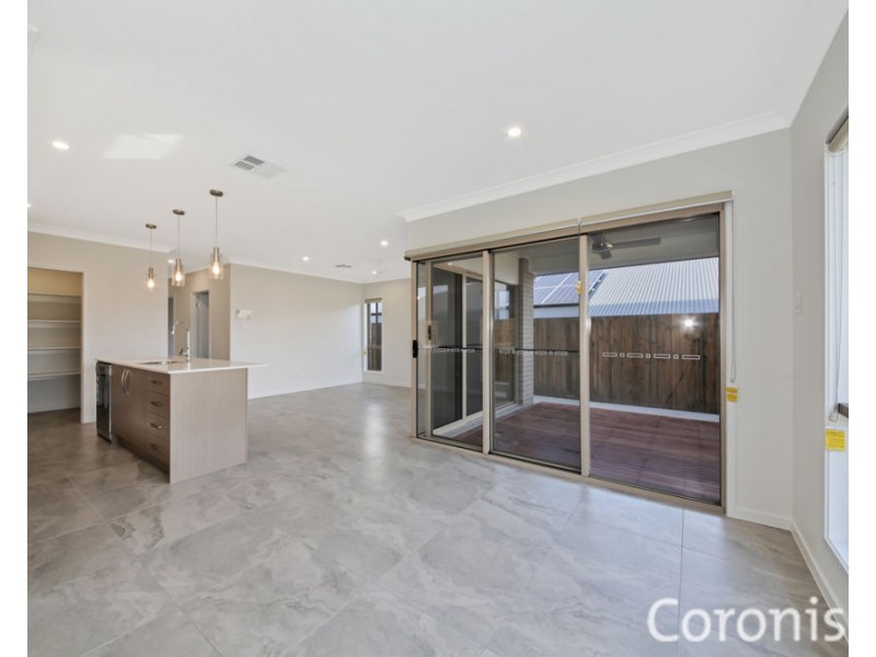 45 Bedford Crescent, Spring Mountain QLD 4124