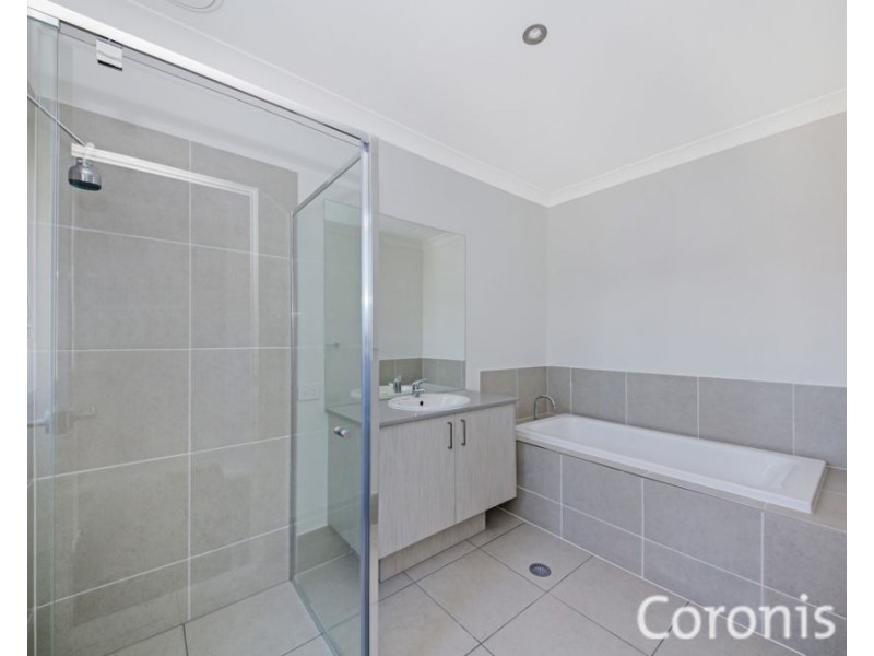 135 Spring Mountain Boulevard, Spring Mountain QLD 4124