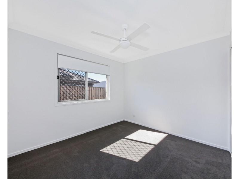 10 Bradleys Street, Ripley QLD 4306