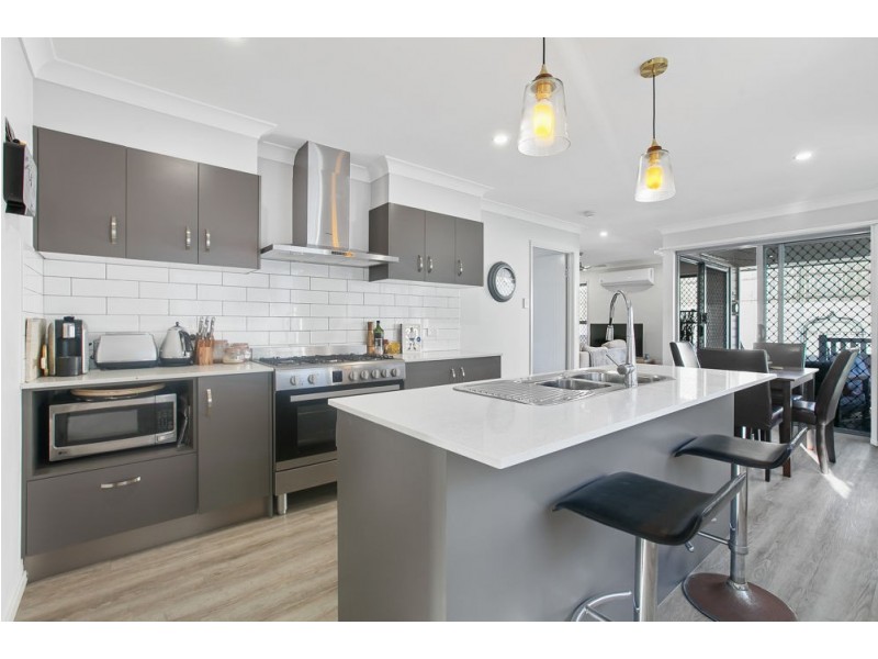 21 Sawyer Street, Spring Mountain QLD 4124